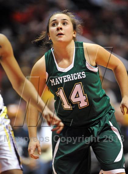 Thumbnail 1 in La Costa Canyon vs. Serra (CIF SDS D2 Final) photogallery.