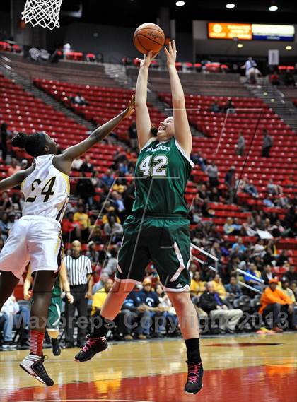 Thumbnail 3 in La Costa Canyon vs. Serra (CIF SDS D2 Final) photogallery.
