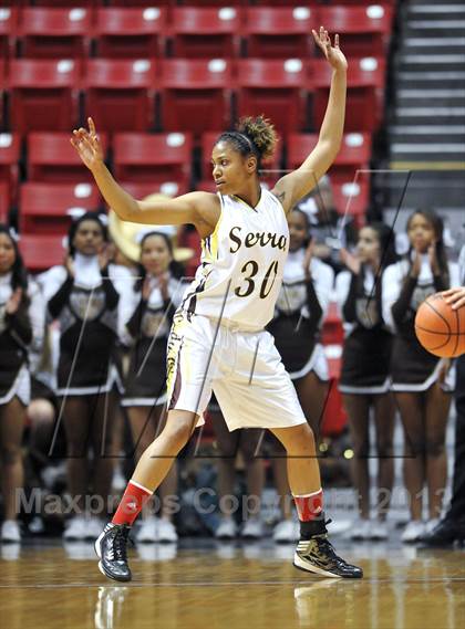 Thumbnail 3 in La Costa Canyon vs. Serra (CIF SDS D2 Final) photogallery.
