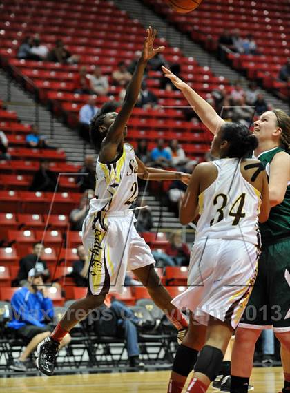 Thumbnail 3 in La Costa Canyon vs. Serra (CIF SDS D2 Final) photogallery.