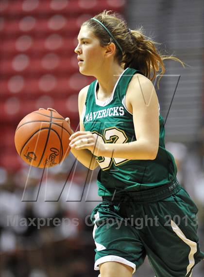Thumbnail 1 in La Costa Canyon vs. Serra (CIF SDS D2 Final) photogallery.