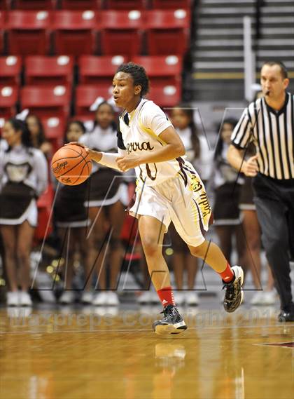 Thumbnail 3 in La Costa Canyon vs. Serra (CIF SDS D2 Final) photogallery.