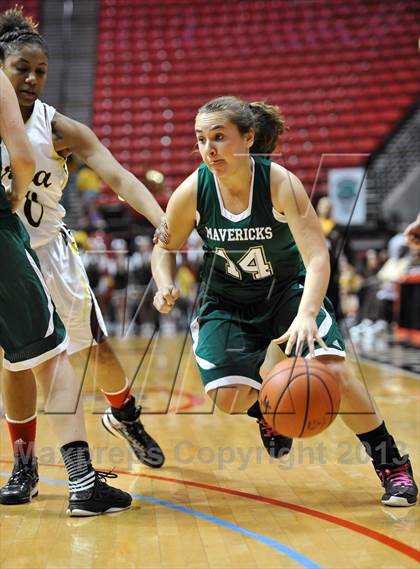 Thumbnail 1 in La Costa Canyon vs. Serra (CIF SDS D2 Final) photogallery.