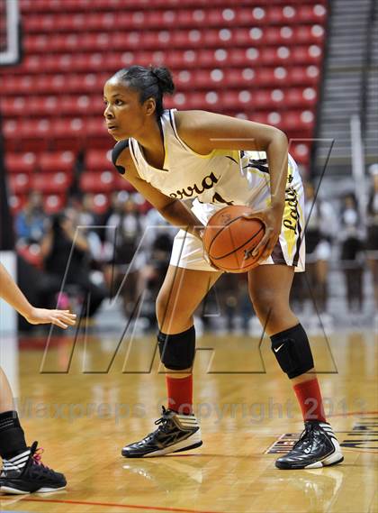 Thumbnail 2 in La Costa Canyon vs. Serra (CIF SDS D2 Final) photogallery.