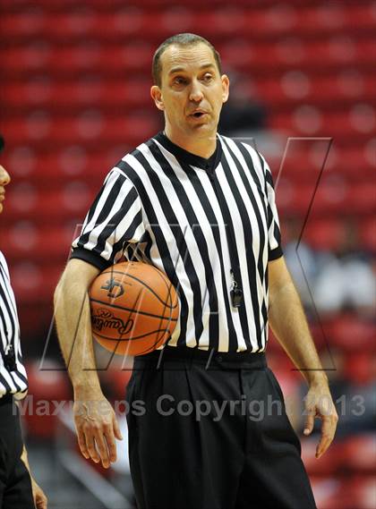 Thumbnail 1 in La Costa Canyon vs. Serra (CIF SDS D2 Final) photogallery.