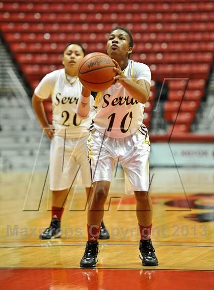 Thumbnail 2 in La Costa Canyon vs. Serra (CIF SDS D2 Final) photogallery.