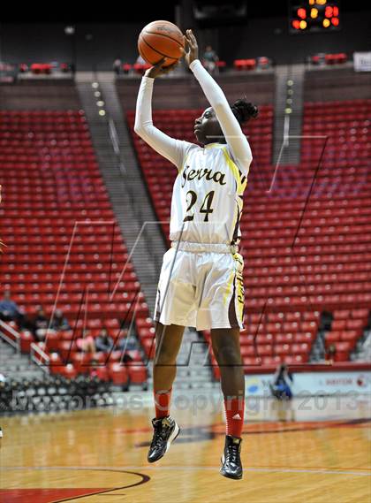 Thumbnail 1 in La Costa Canyon vs. Serra (CIF SDS D2 Final) photogallery.