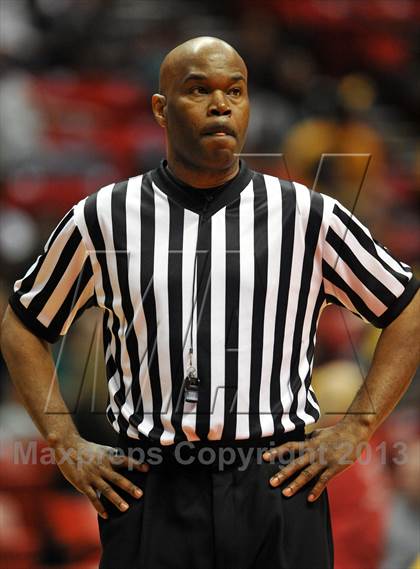Thumbnail 3 in La Costa Canyon vs. Serra (CIF SDS D2 Final) photogallery.