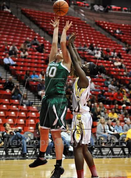 Thumbnail 2 in La Costa Canyon vs. Serra (CIF SDS D2 Final) photogallery.