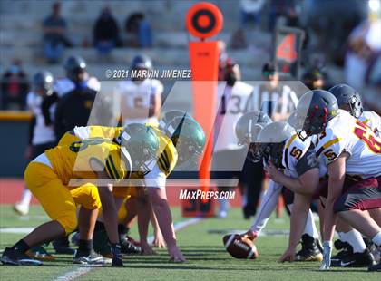 Thumbnail 2 in Royal vs Simi photogallery.