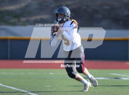 Thumbnail 2 in Royal vs Simi photogallery.