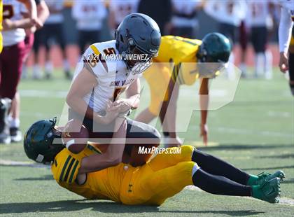 Thumbnail 1 in Royal vs Simi photogallery.