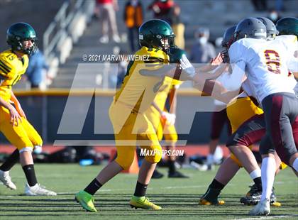 Thumbnail 2 in Royal vs Simi photogallery.