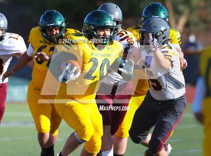 Thumbnail 1 in Royal vs Simi photogallery.