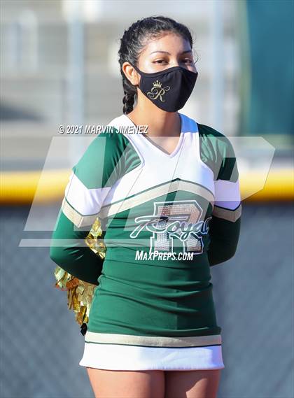 Thumbnail 3 in Royal vs Simi photogallery.
