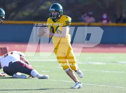 Thumbnail 3 in Royal vs Simi photogallery.