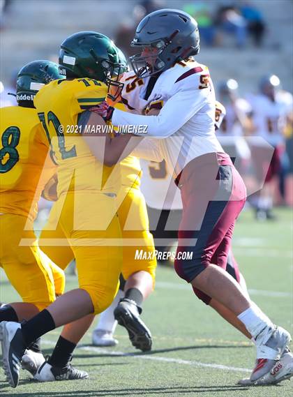 Thumbnail 1 in Royal vs Simi photogallery.
