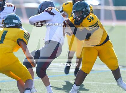 Thumbnail 2 in Royal vs Simi photogallery.