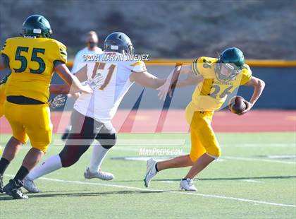 Thumbnail 1 in Royal vs Simi photogallery.