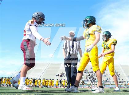 Thumbnail 2 in Royal vs Simi photogallery.
