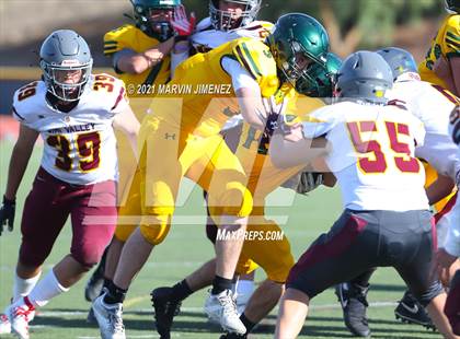 Thumbnail 3 in Royal vs Simi photogallery.