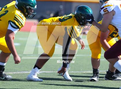 Thumbnail 1 in Royal vs Simi photogallery.
