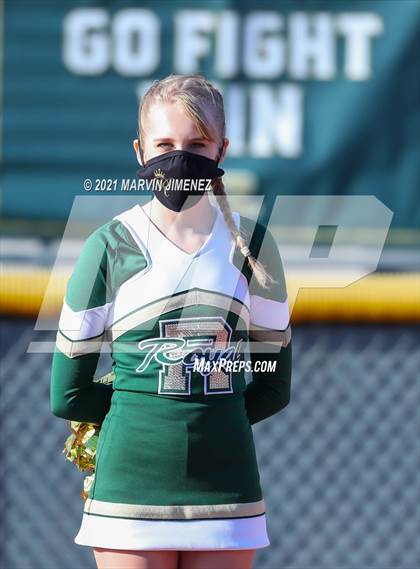 Thumbnail 2 in Royal vs Simi photogallery.