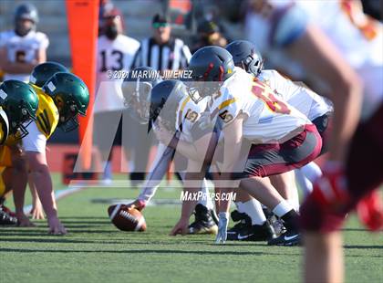 Thumbnail 3 in Royal vs Simi photogallery.