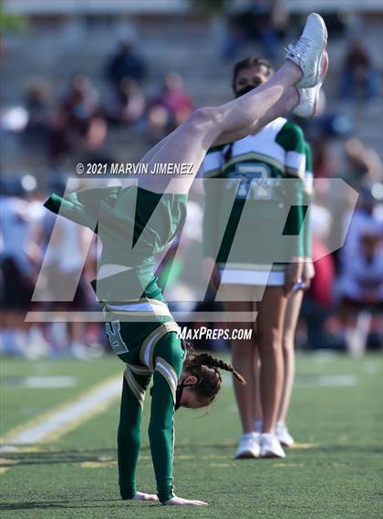 Thumbnail 3 in Royal vs Simi photogallery.