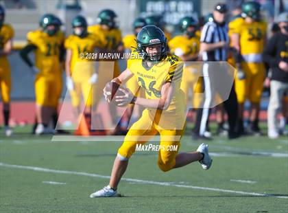 Thumbnail 1 in Royal vs Simi photogallery.