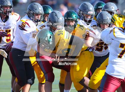 Thumbnail 3 in Royal vs Simi photogallery.