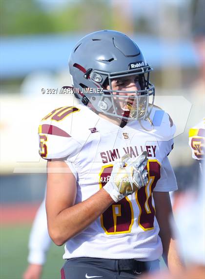 Thumbnail 2 in Royal vs Simi photogallery.