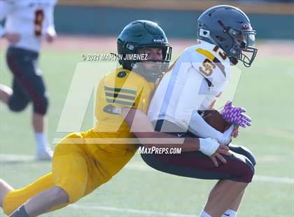 Thumbnail 3 in Royal vs Simi photogallery.