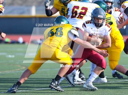 Thumbnail 2 in Royal vs Simi photogallery.