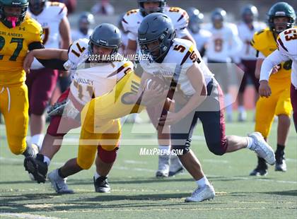 Thumbnail 1 in Royal vs Simi photogallery.