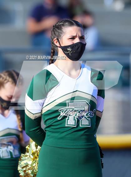 Thumbnail 1 in Royal vs Simi photogallery.