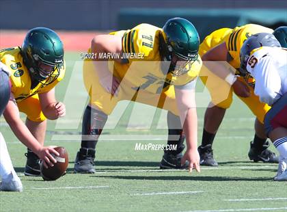 Thumbnail 3 in Royal vs Simi photogallery.