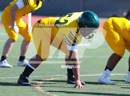Thumbnail 3 in Royal vs Simi photogallery.