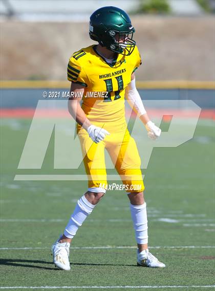 Thumbnail 1 in Royal vs Simi photogallery.