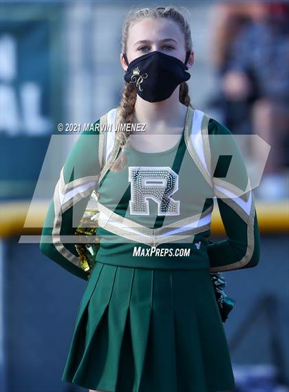 Thumbnail 3 in Royal vs Simi photogallery.