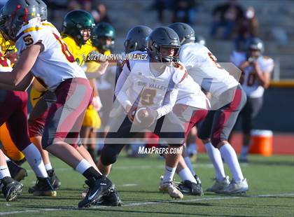 Thumbnail 2 in Royal vs Simi photogallery.