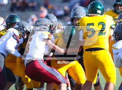 Thumbnail 1 in Royal vs Simi photogallery.