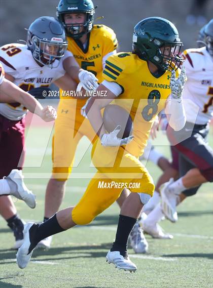 Thumbnail 1 in Royal vs Simi photogallery.