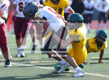 Thumbnail 3 in Royal vs Simi photogallery.