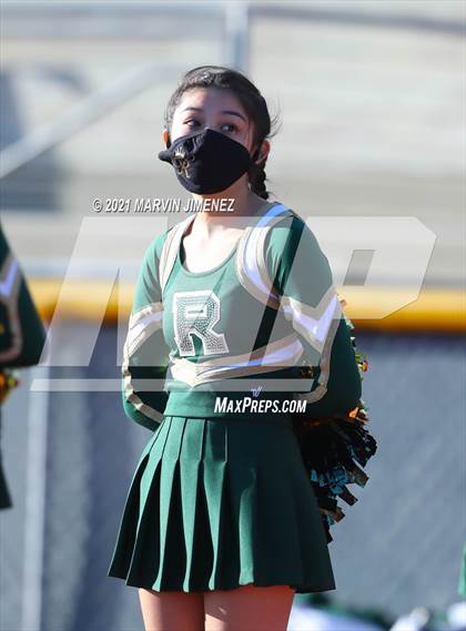 Thumbnail 1 in Royal vs Simi photogallery.