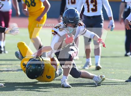 Thumbnail 2 in Royal vs Simi photogallery.