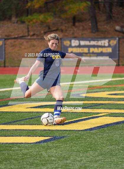 Thumbnail 1 in Plainedge vs Shoreham-Wading River (NYSPHSAA Class A Regional) photogallery.