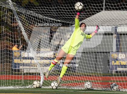 Thumbnail 3 in Plainedge vs Shoreham-Wading River (NYSPHSAA Class A Regional) photogallery.