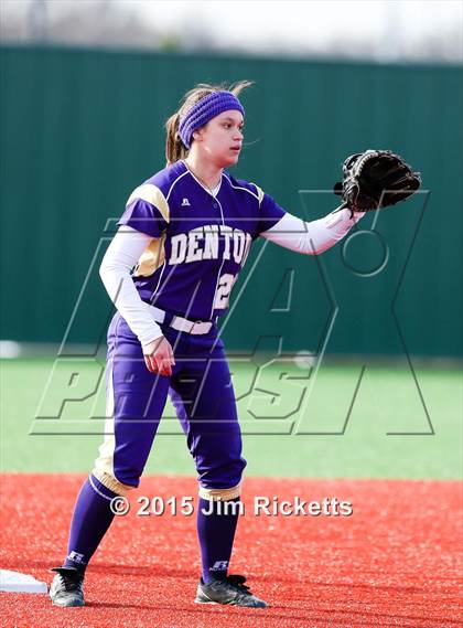 Thumbnail 1 in Argyle vs Denton (Argyle LCS Tournament) photogallery.