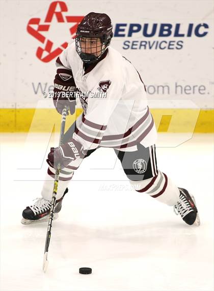 Thumbnail 3 in Niagara-Wheatfield vs  St. Joseph's Collegiate Institute photogallery.